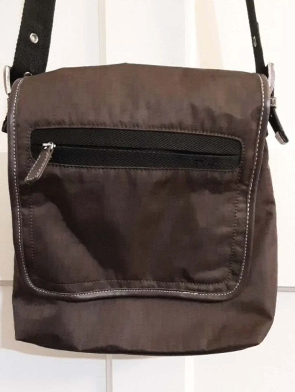 Tommy Hilfiger Crossbody Messenger Bag